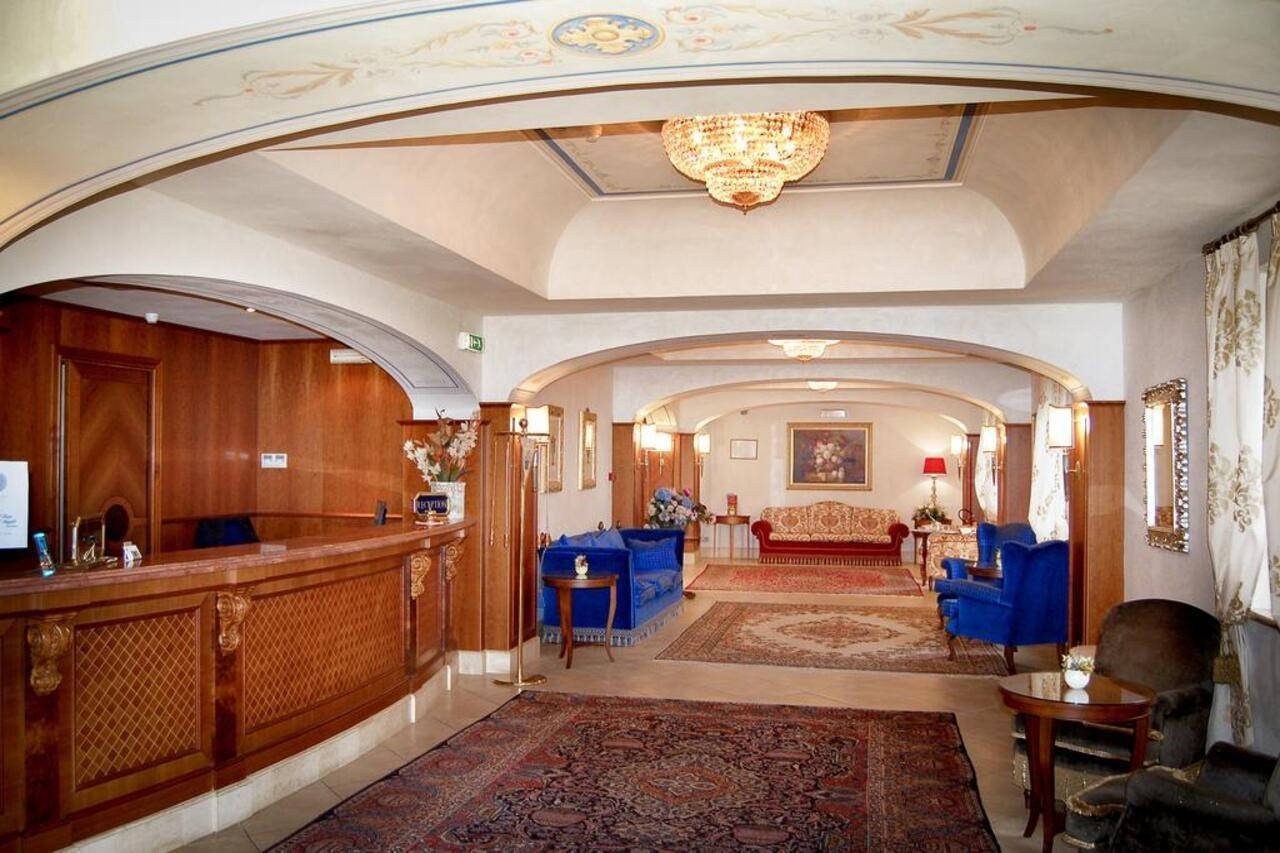 Grand Hotel Helio Cabala Маріно Екстер'єр фото