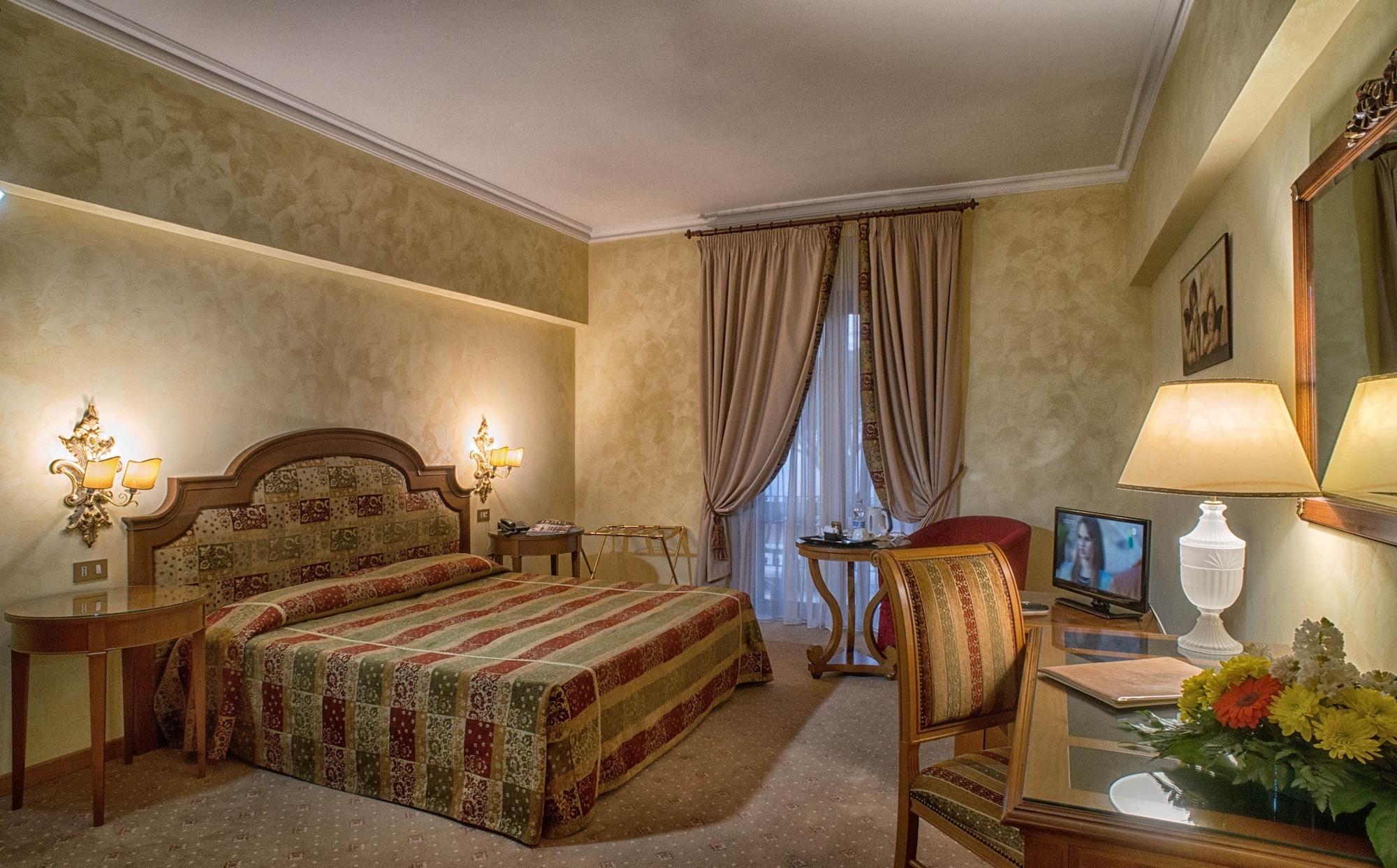 Grand Hotel Helio Cabala Маріно Екстер'єр фото