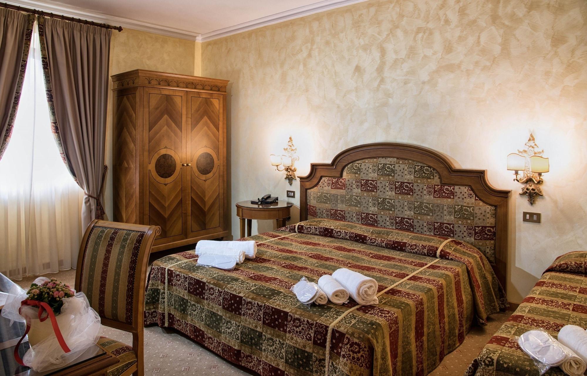 Grand Hotel Helio Cabala Маріно Екстер'єр фото