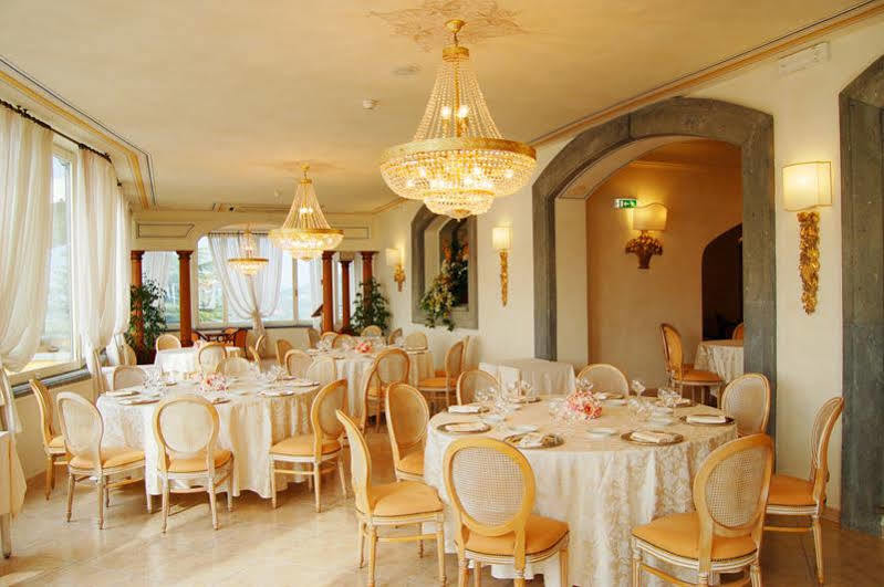 Grand Hotel Helio Cabala Маріно Екстер'єр фото